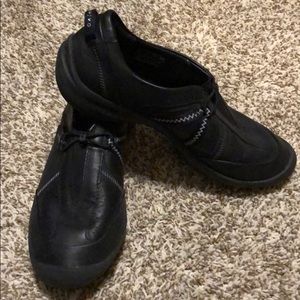 Nearly new Clark’s